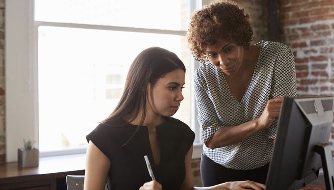 5 WAYS BECOMING A MENTOR CAN BENEFIT YOUR OWN CAREER